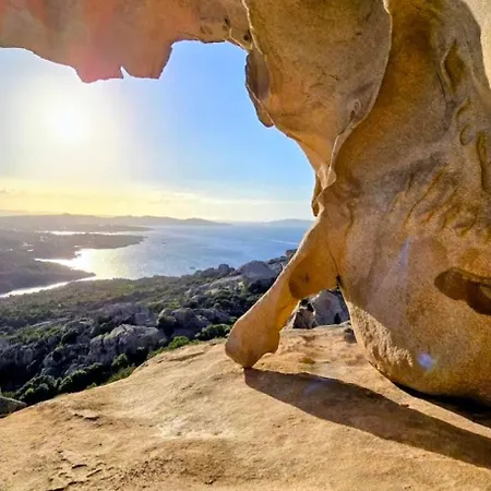 Costa Smeralda, Sardegna Capo D'orso Βίλα
